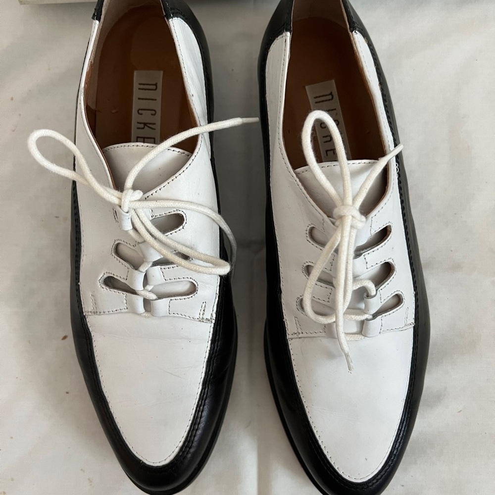 Nickels black and white lace up loafers